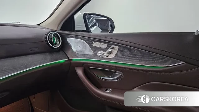 Mercedes-Benz CLS-Class C257 2020 Белый из Кореи, фото 4