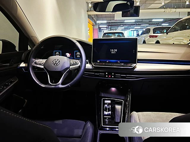 Volkswagen Golf 8th Generation 2025 Серый из Кореи, фото 4