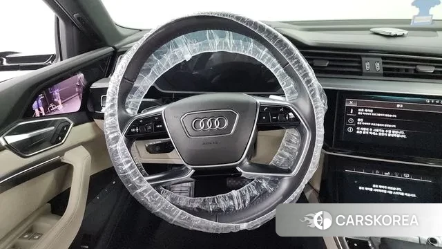 Audi e-Tron 2020 Черный из Кореи, фото 4