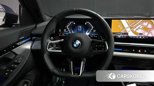BMW 5 Series (G60) 2024 Черный из Кореи, фото 4