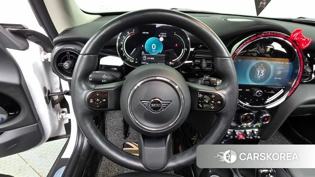 Mini Cooper 2023 Белый из Кореи, фото 4
