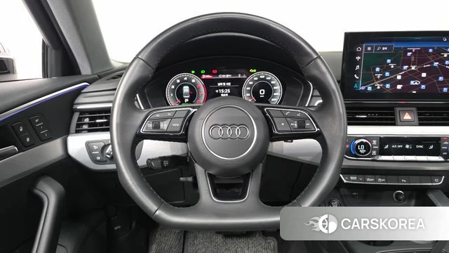 Audi A4 (B9) 2023 Черный из Кореи, фото 4