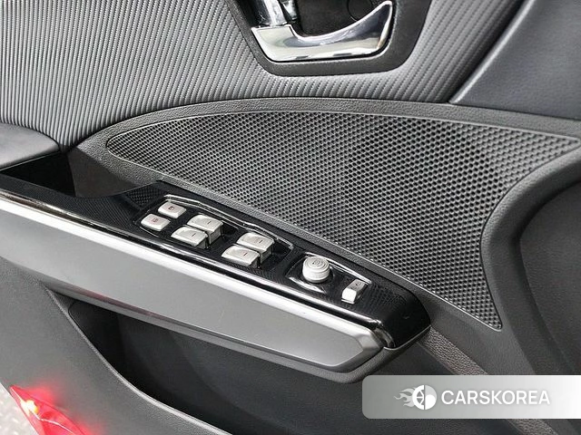 Ssangyong Tivoli Armor 2019 Синий из Кореи, фото 4