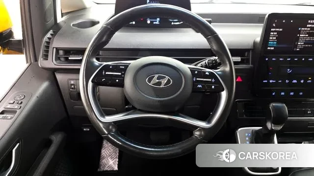 Hyundai Staria 2022 Желтый из Кореи, фото 4