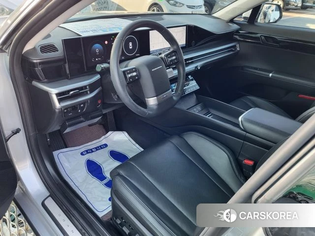 Hyundai Grandeur (GN7) 2024 Серебристо-серый из Кореи, фото 4