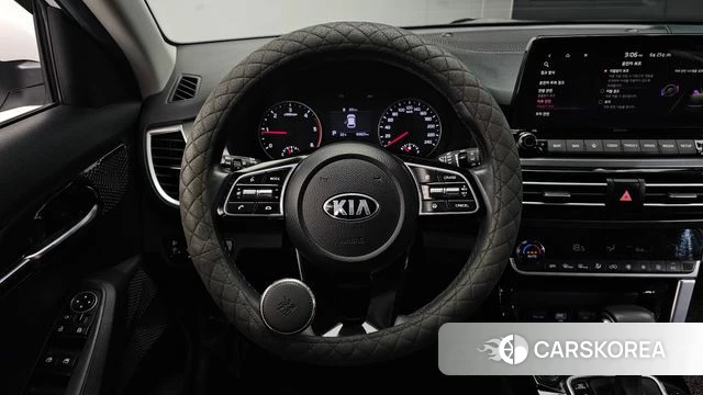 Kia Seltos 2020 Белый из Кореи, фото 4