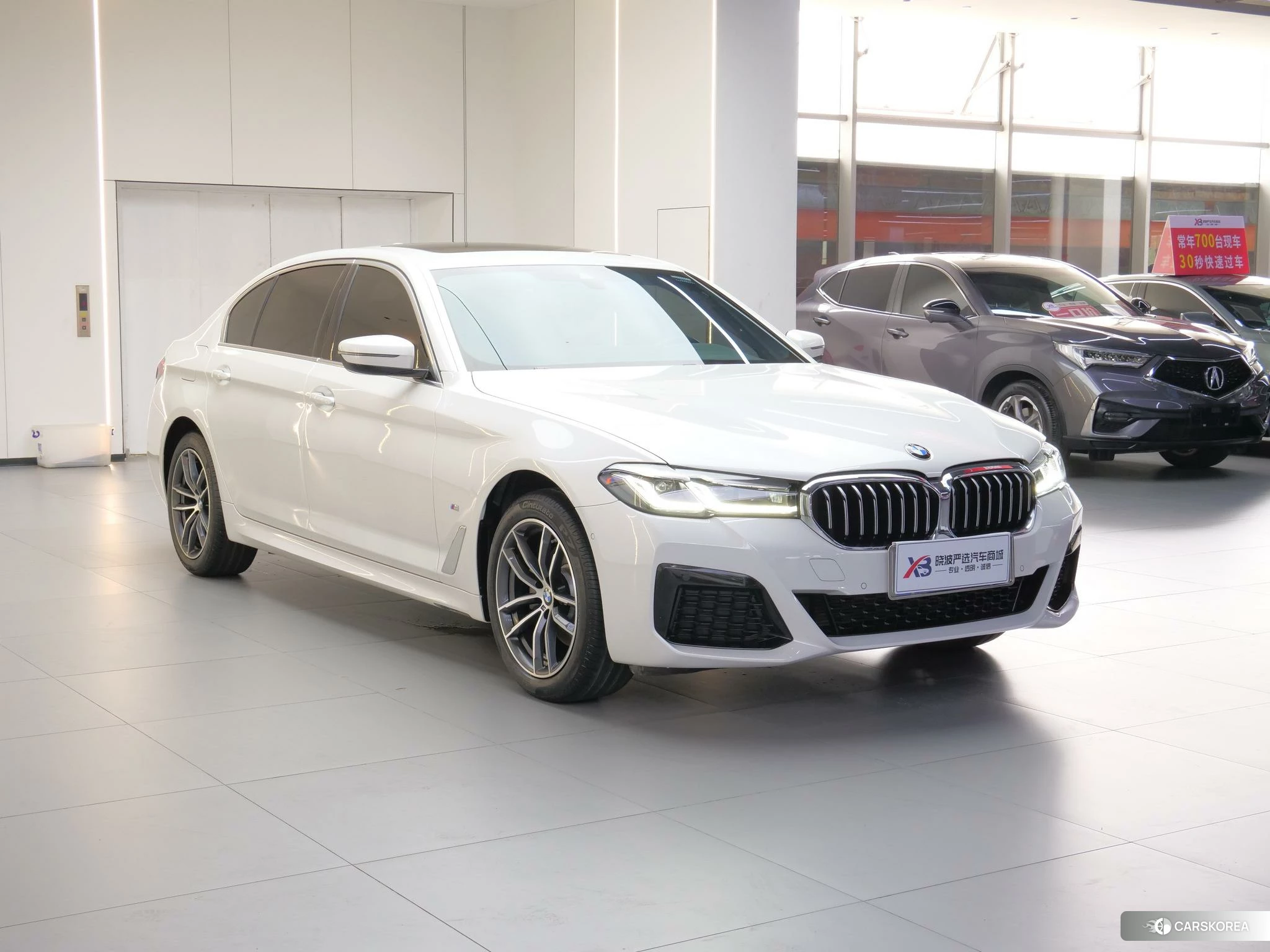 BMW 5 series 2021 Белый из Китая, фото 4