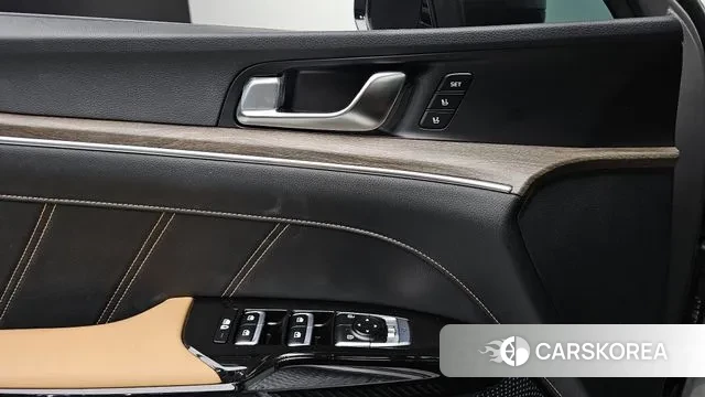 Kia K5 3rd generation 2023 Серебряный из Кореи, фото 4