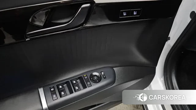 Hyundai Grandeur Hybrid (GN7) 2023 Белый из Кореи, фото 4