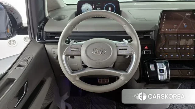 Hyundai Staria 2023 Черный из Кореи, фото 4