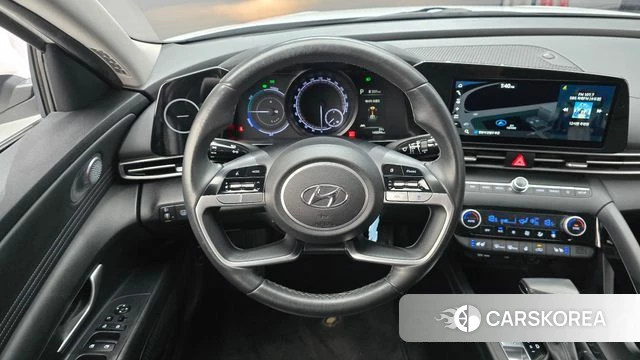 Hyundai Avante Hybrid (CN7) 2022 Белый из Кореи, фото 4