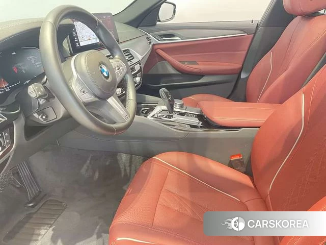BMW 5 series 2023 Черный из Китая, фото 4
