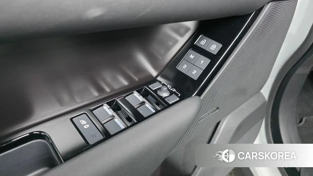 Land Rover Range Rover Velar 2025 Белый из Кореи, фото 4