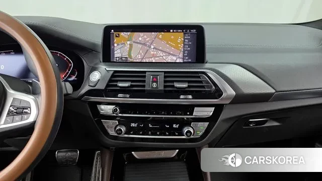 BMW X4 (G02) 2021 Черный из Кореи, фото 4