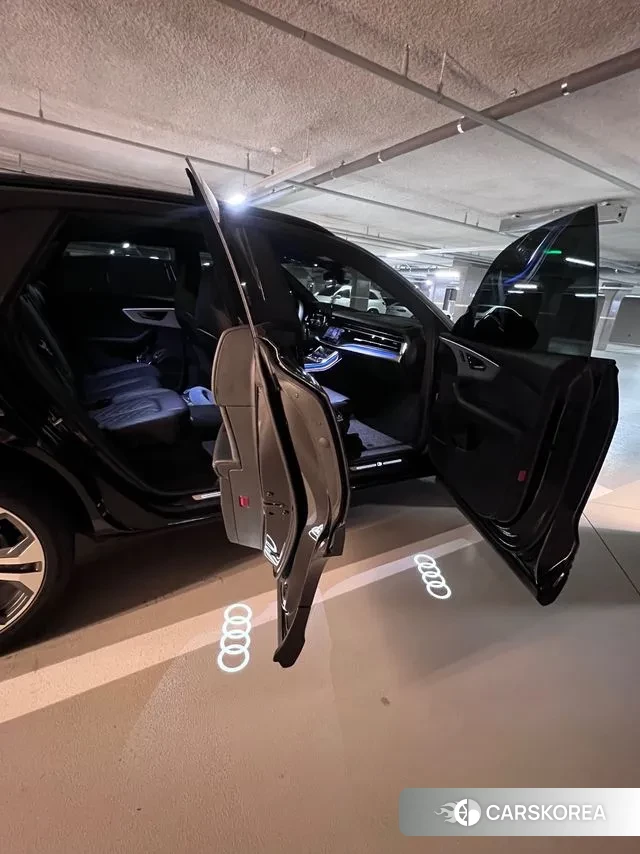 Audi Q8 (4M) 2024 Черный из Кореи, фото 4