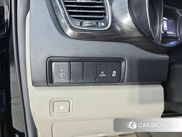 Kia The New Carnival 2018 Черный из Кореи, фото 4