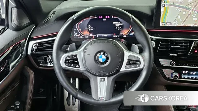 BMW 5 Series (G30) 2023 Черный из Кореи, фото 4