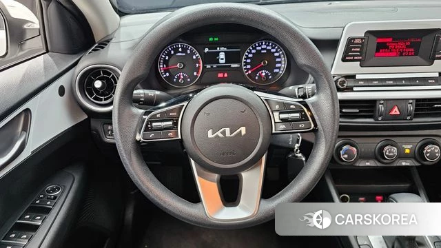 Kia The New K3 2nd generation 2022 Белый из Кореи, фото 4