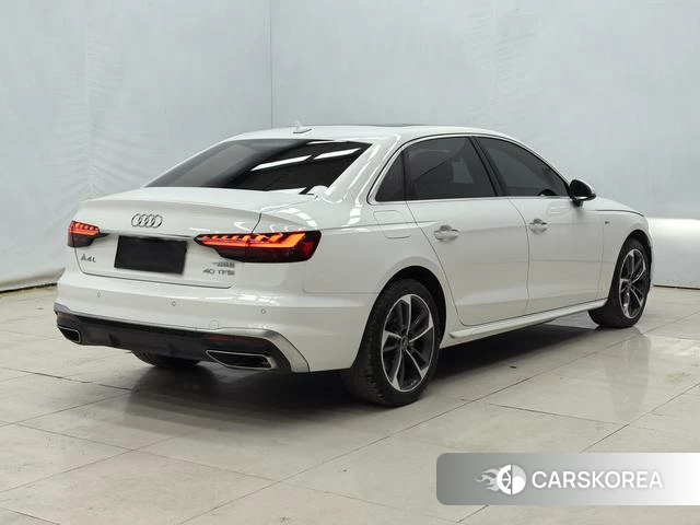 Audi A4L 2022 Белый из Китая, фото 4