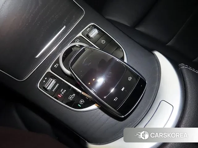 Mercedes-Benz C-Class W205 2018 Черный из Кореи, фото 4