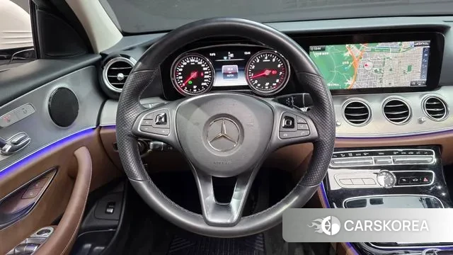 Mercedes-Benz E-Class W213 2018 Белый из Кореи, фото 4