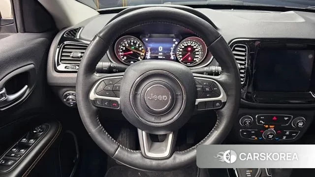 Jeep Compass 2nd Generation 2018 Белый из Кореи, фото 4