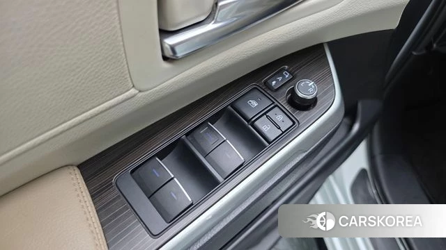Toyota Sienna 4th Generation 2022 Белый из Кореи, фото 4