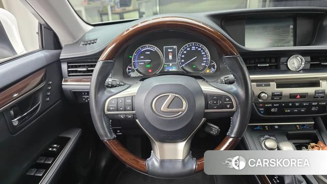 Lexus New ES300h 2018 Белый из Кореи, фото 4