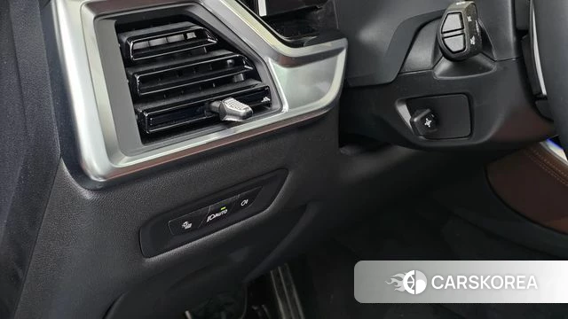 BMW X5 (G05) 2025 Черный из Кореи, фото 4