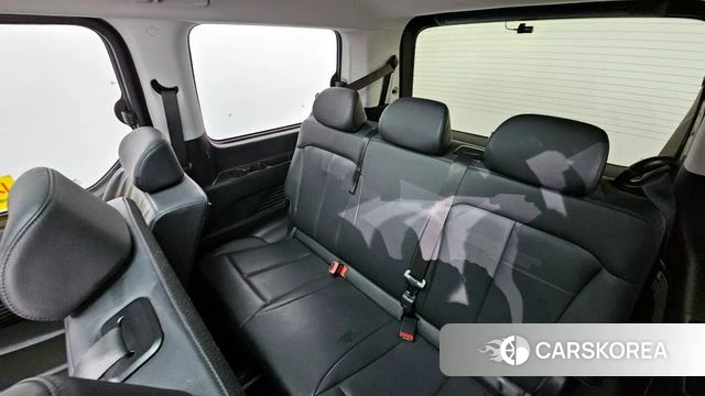 Hyundai Staria 2023 Черный из Кореи, фото 4