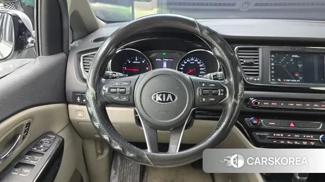 Kia The New Carnival 2018 Серебряный из Кореи, фото 4