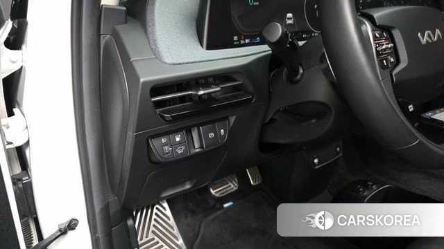 Kia EV6 2024 Белый из Кореи, фото 4