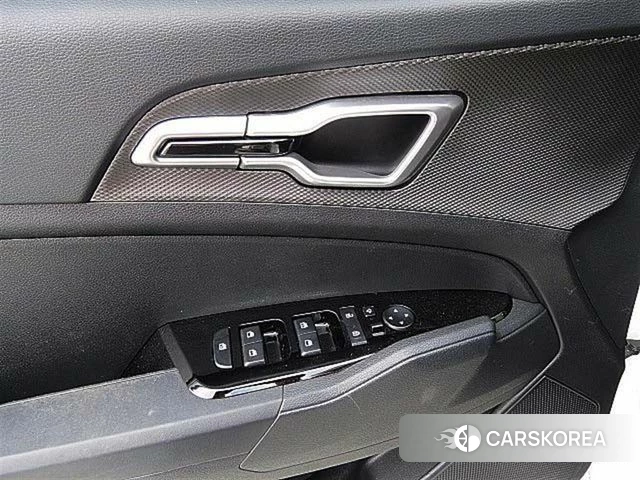 Kia Sportage 5th Generation Hybrid 2024 Белый из Кореи, фото 4