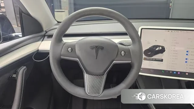 Tesla Model Y 2023 Черный из Кореи, фото 4