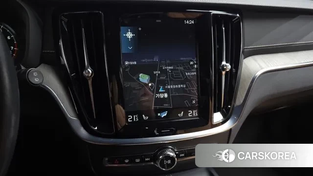 Volvo V60 Cross-Country 2nd Generation 2020 Серый из Кореи, фото 4