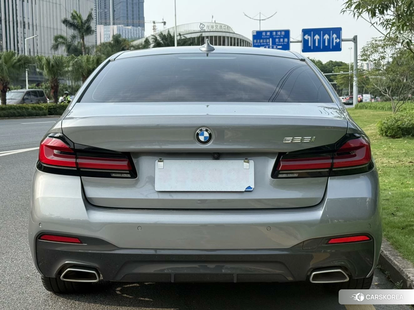 BMW 5 series (imported) 2022 Темно-серый из Китая, фото 4