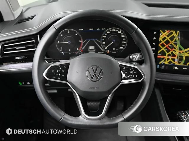 Volkswagen Touareg 3rd generation 2023 Черный из Кореи, фото 4