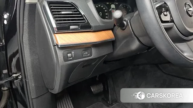 Volvo XC90 second Generation 2021 Черный из Кореи, фото 4