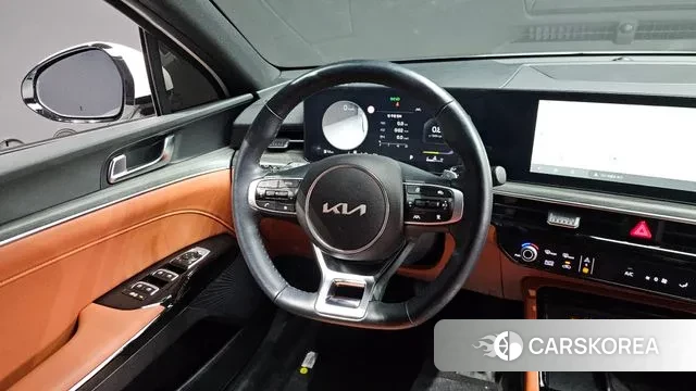 Kia The New K5 3rd generation 2023 Белый из Кореи, фото 4