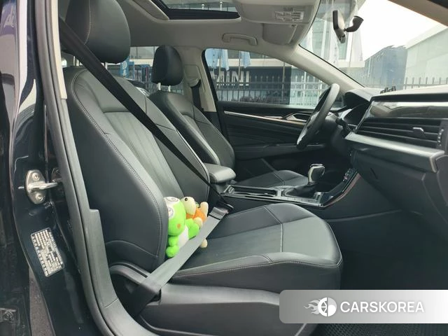Volkswagen Passat 2025 Черный из Китая, фото 4
