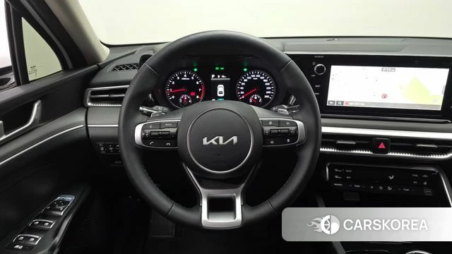 Kia K5 3rd generation 2023 Белый из Кореи, фото 4