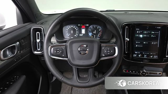 Volvo XC40 2020 Белый из Кореи, фото 4