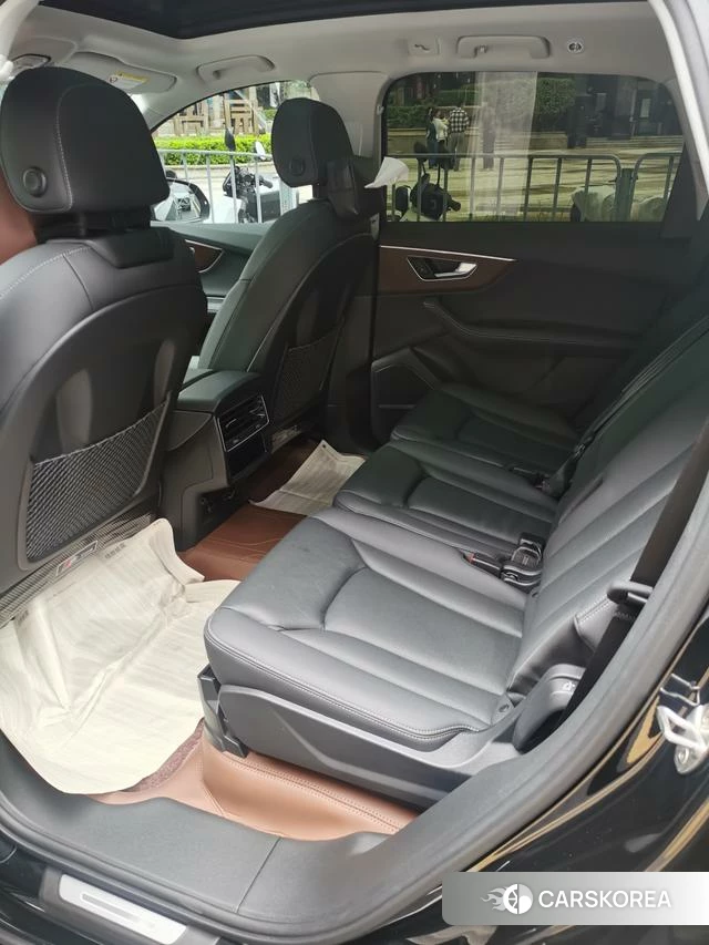 Audi Q7 2025 Черный из Китая, фото 4
