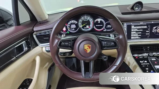 Porsche Panamera (971) 2021 Серебристо-серый из Кореи, фото 4