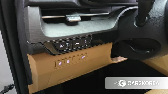 Kia Carnival 4th generation 2023 Белый из Кореи, фото 4
