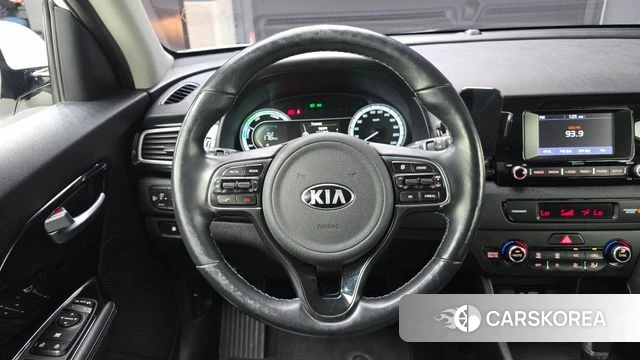 Kia Niro 2018 Белый из Кореи, фото 4