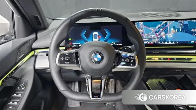 BMW 5 Series (G60) 2025 Белый из Кореи, фото 4