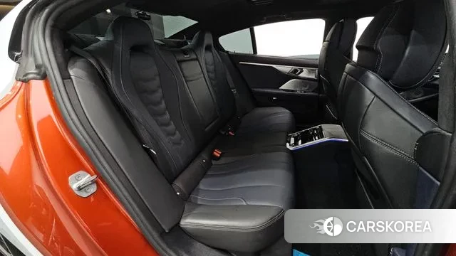 BMW 8 Series (G15) 2021 Белый из Кореи, фото 4