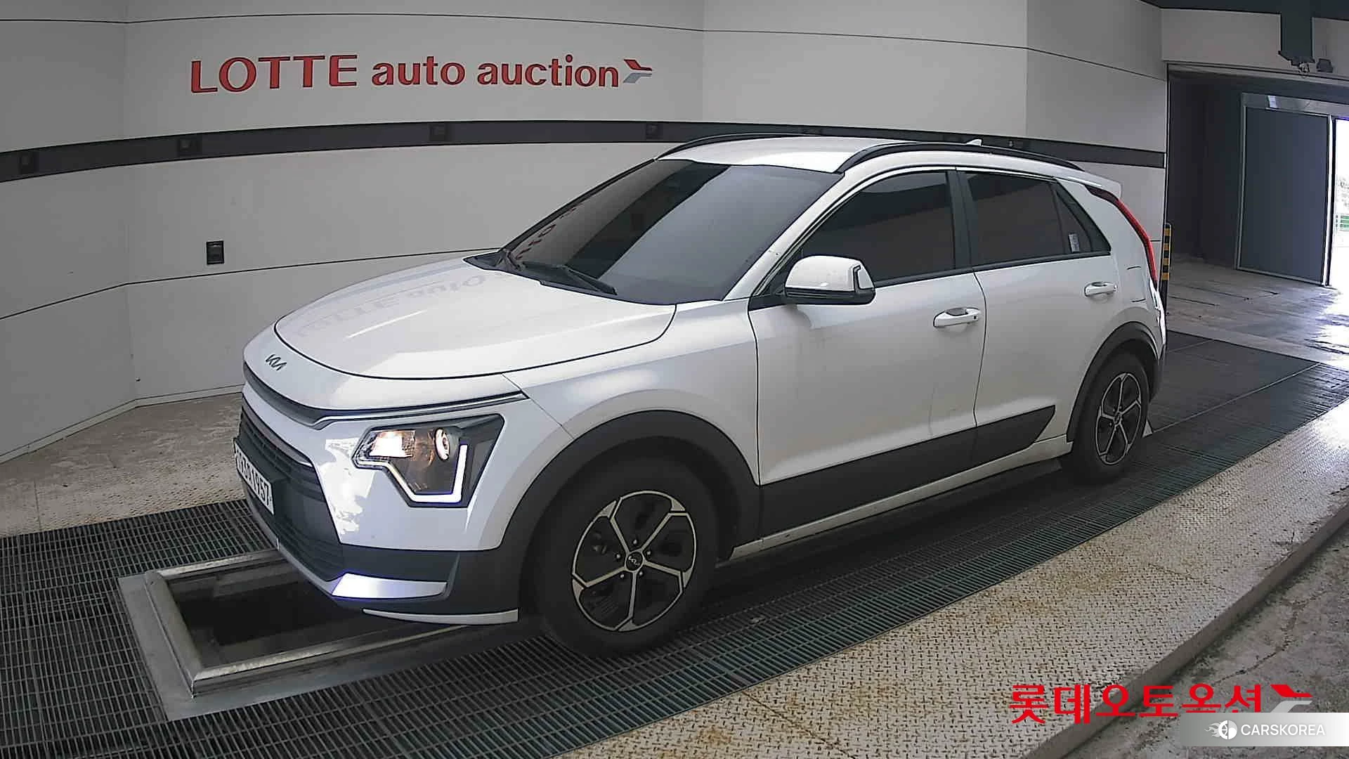 Kia Niro Hybrid 2022 Snow White Pearl (optional) из Кореи, фото 4