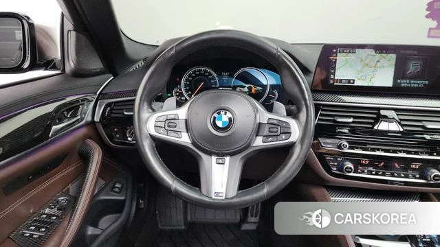 BMW 5 Series (G30) 2018 Черный из Кореи, фото 4
